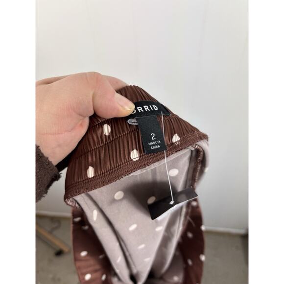 Torrid 2 2X Brown Satin Stretch Skirt White Dot Print Ruffle Slit 18-20 NEW - Picture 5 of 8